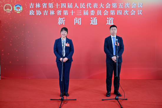 1��26���������f(xi��)����ʡ��ʮ����ί�T�����ĴΕ��hί�Tͨ�������S����(��һ)�ش�ӛ���ᆖ�� ���� �z