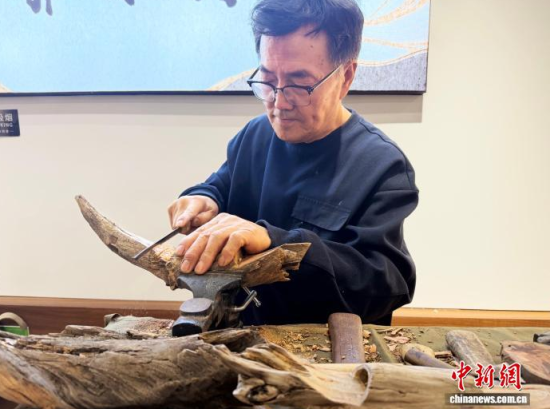 �s�����ڄ�(chu��ng)�������n�� �z