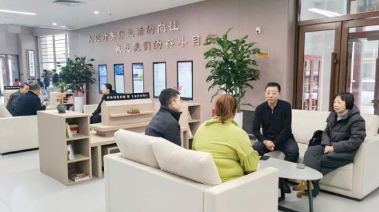 ����ì�ܼm���ҾC�����ġ������ڳɞ�Խ��Խ������^(q��)����ă�(y��u)�x��