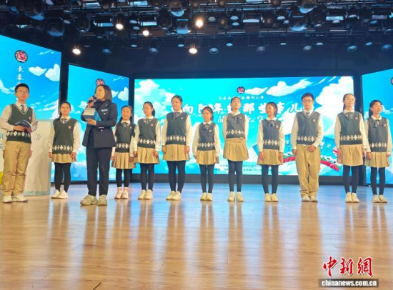 ͬ�W������Ʒ����ٛ�o�WУ��ԓУ��У�L�ڄP��ͬ�W�����Z���T���� �z